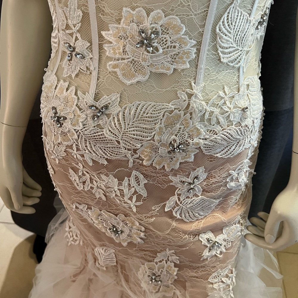 New Jovani informal wedding Dress.